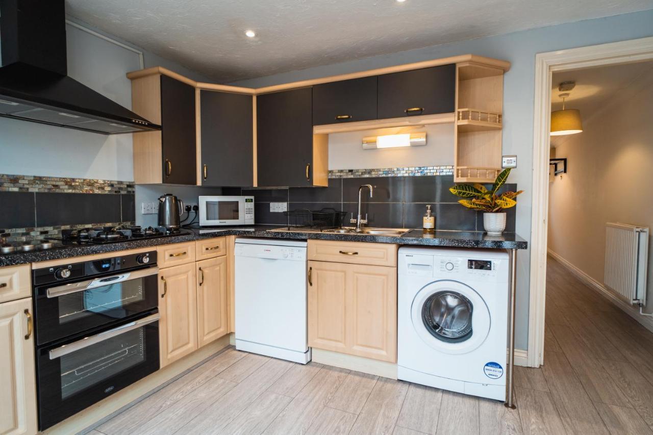 Villa Beautiful Town House With Private Garden And Patio à Canford Magna Extérieur photo