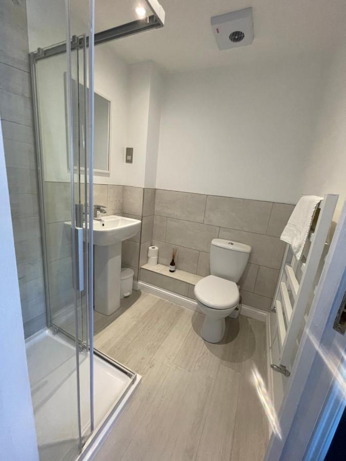 Villa Beautiful Town House With Private Garden And Patio à Canford Magna Extérieur photo